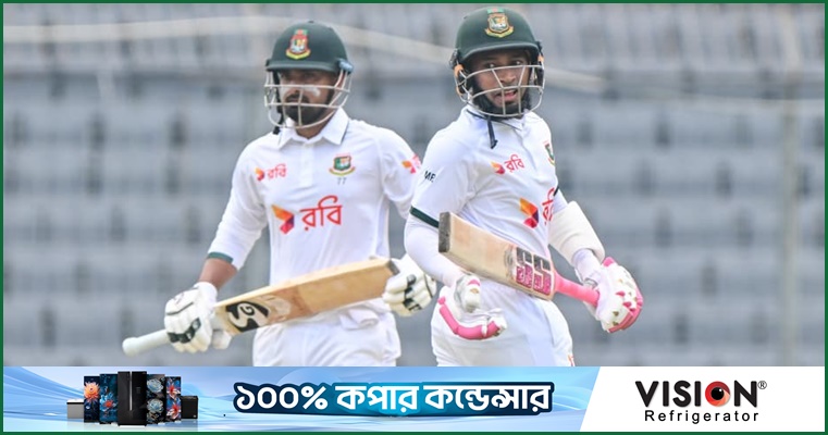 লিটন-মিরাজের বিদায়, লড়ছেন মুশফিক